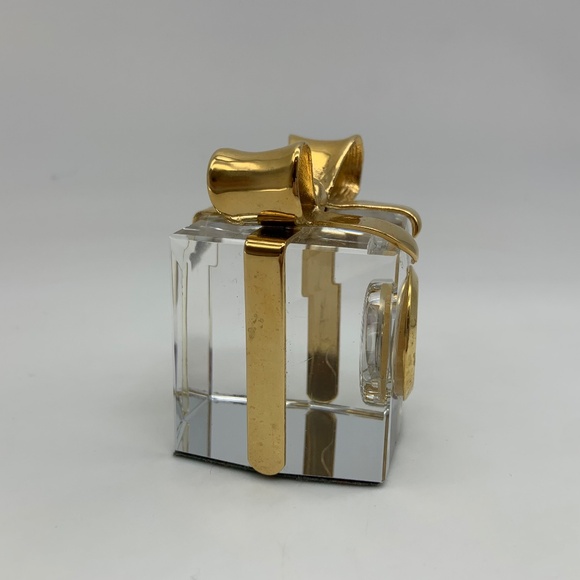 Vintage Timex Waterbury Clock Co. Collectible Mini Present Gift Clock Gold Tone - Picture 3 of 16